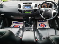 USED 2014 14 TOYOTA HI-LUX 3.0 INVINCIBLE 4X4 D-4D DCB 1d 169 BHP FRONT&REAR PARKING SENSOR ** NO VAT