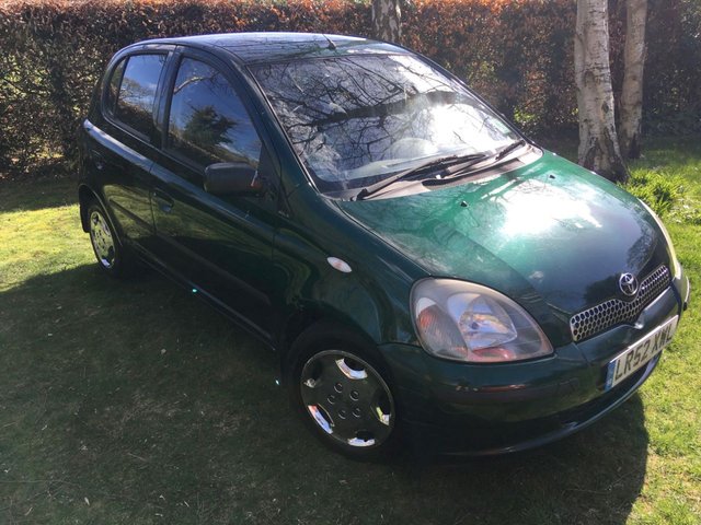2002 52 Toyota Yaris 1.0 CDX 5d 68 BHP '''PART EXCHANGE TO CLEAR'' DAD RADIO