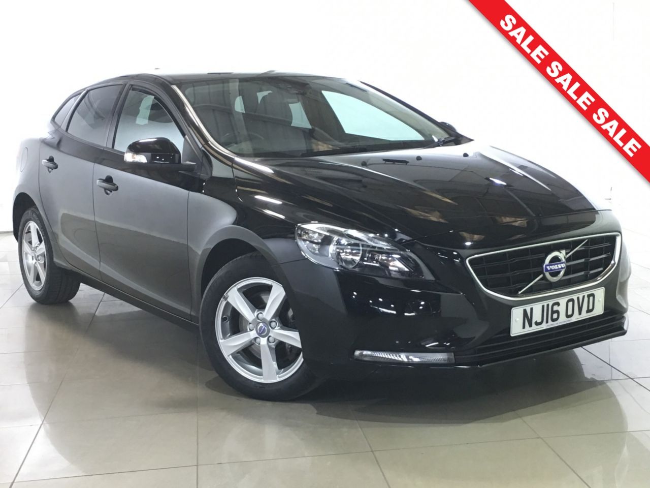 View our VOLVO V40