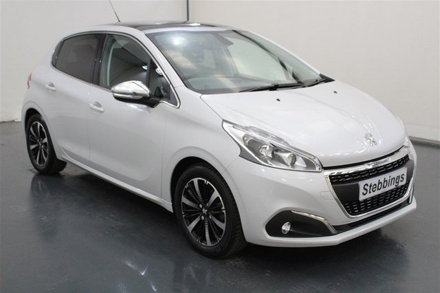 2018 18 PEUGEOT 208 1.2 PURETECH ALLURE PREMIUM 5d 82 BHP