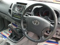 USED 2010 60 TOYOTA HI-LUX 3.0 INVINCIBLE 4X4 D-4D DCB 1d 169 BHP NO VAT ** NO VAT + CHOICES OF 4X4