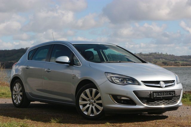 2014 14 Vauxhall Astra 1.6 ELITE 5d AUTO 115 BHP