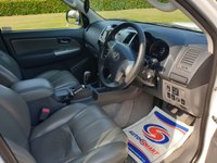 USED 2013 62 TOYOTA HI-LUX 3.0 INVINCIBLE 4X4 D-4D DCB 1d AUTO 169 BHP SAT NAV+LEATHER ** NO VAT ** NO VAT
