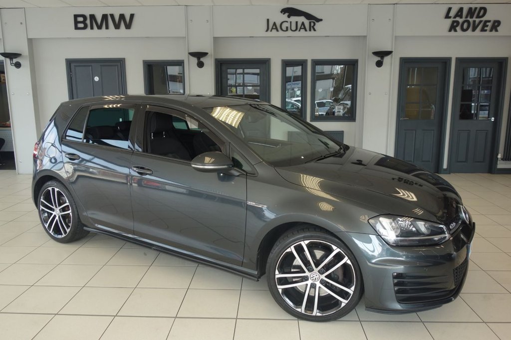 View our VOLKSWAGEN GOLF