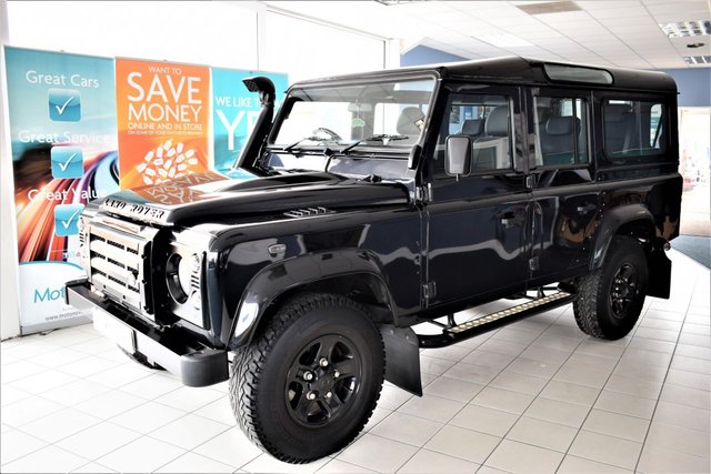 2011 61 Land Rover Defender 110 2.4 110 TD XS STATION WAGON 5d 121 BHP NO VAT LOW-MILES 
