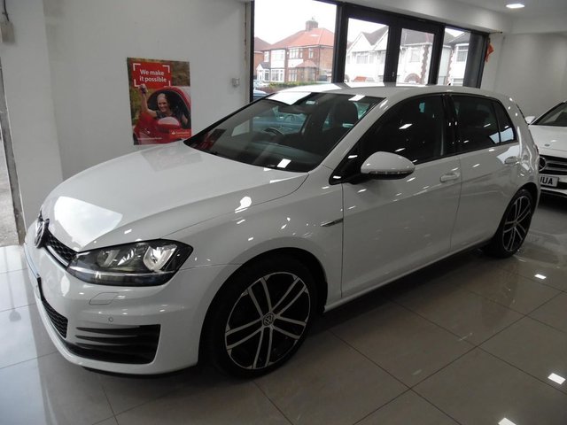 View our VOLKSWAGEN GOLF