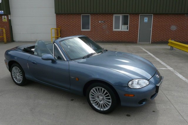 2004 54 Mazda MX-5 1.8 ARCTIC 2d 144 BHP