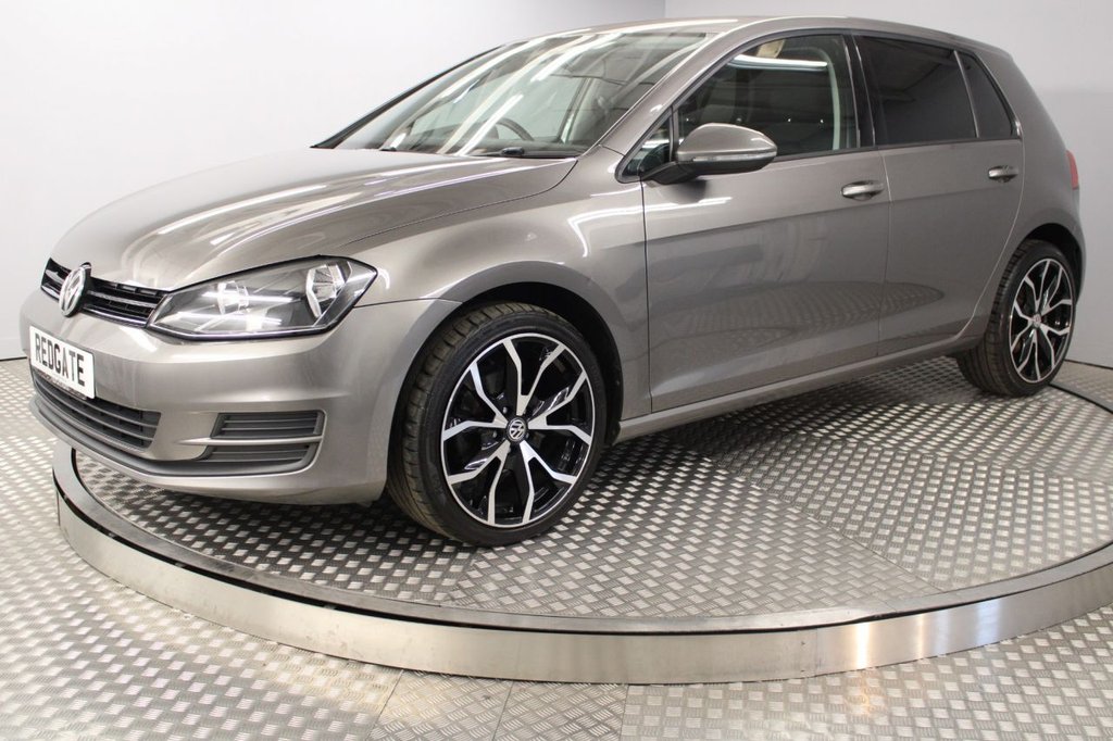 View our VOLKSWAGEN GOLF