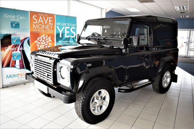 2015 15 Land Rover Defender 90 TD XS 2.2 TD HARD TOP XS 2d 122 BHP FOUR SEATER NO VAT