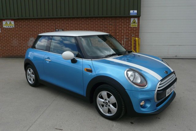 2015 64 MINI Hatch Cooper 1.5 COOPER 3d 134 BHP