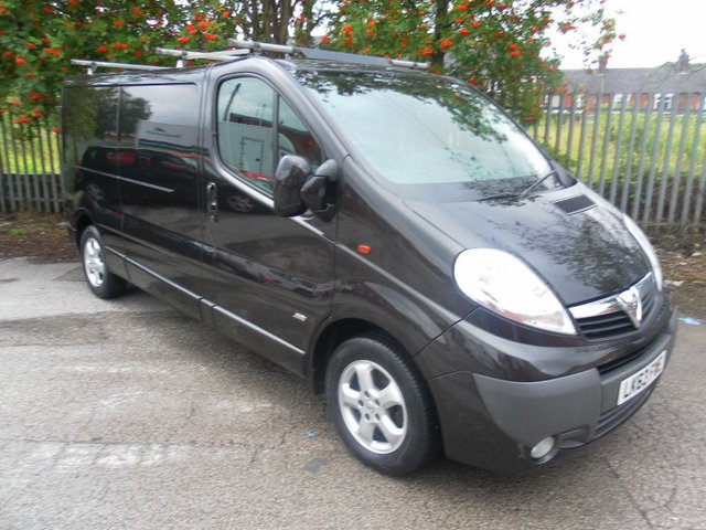 black vauxhall vivaro sportive for sale