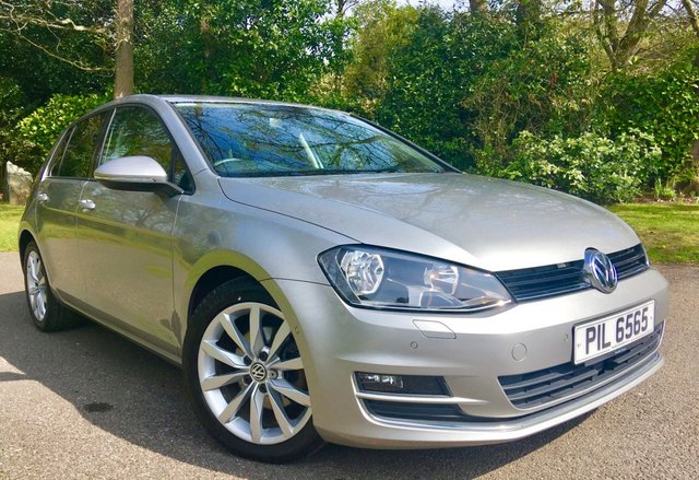 2013 Volkswagen Golf 1.4 GT TSI ACT BLUEMOTION TECHNOLOGY DSG 5d AUTO 138 BHP ''1 PRIVATE OWNER /PARK ASSIST/ELEC FOLD MIRRORS/ PRIVATE PLATE INCLUDED''