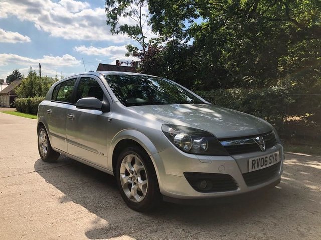 2006 06 Ford Focus 2.0 GHIA D 5d 136 BHP