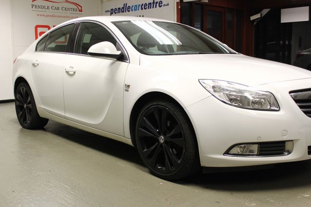 2011 11 Vauxhall Insignia 2.0 SRI NAV CDTI 5d 158 BHP