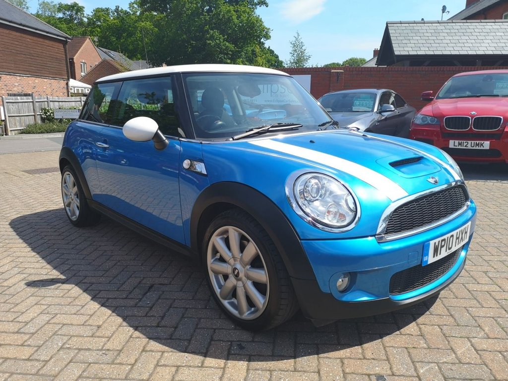View our MINI HATCH COOPER