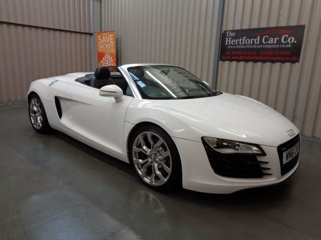 2011 61 Audi R8 4.2 SPYDER V8 QUATTRO 2d AUTO 430 BHP