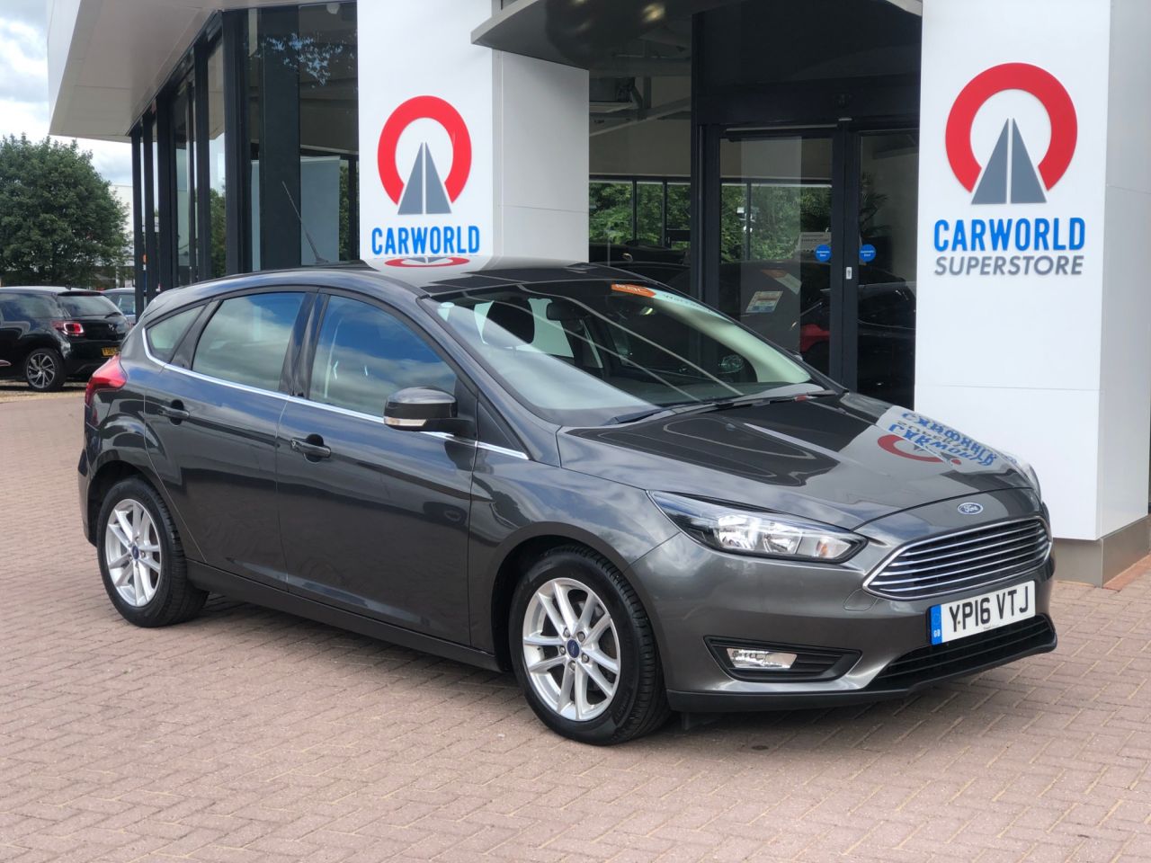 View our FORD FOCUS