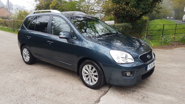 2011 11 Kia Carens 1.6 CRDI 3 5d 127 BHP