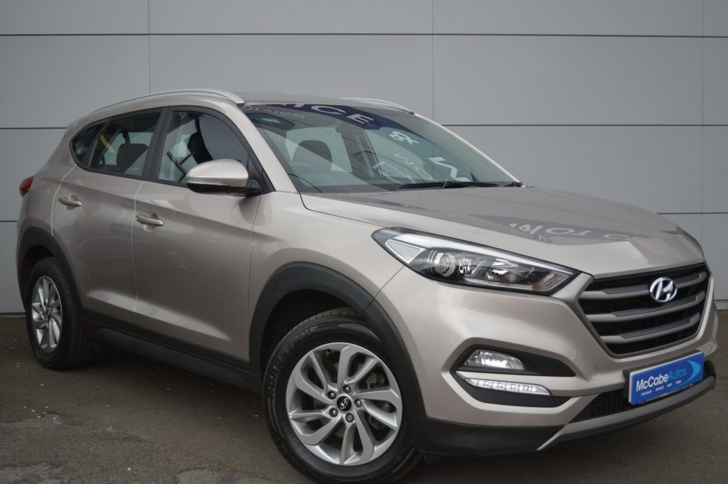 Used Hyundai Tucson 1 7 Crdi Blue Drive Se Nav 5dr 2wd White