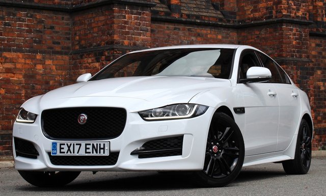 2017 17 Jaguar Xe 2.0 R-SPORT 4d AUTO 178 BHP