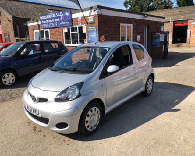 2011 61 Toyota Aygo 1.0 VVT-I ICE 3d 68 BHP