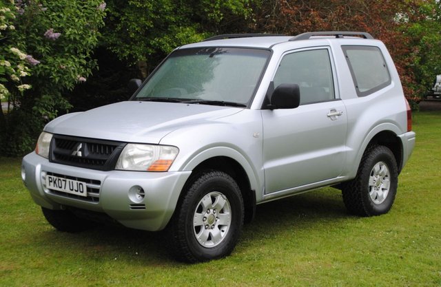 2007 07 Mitsubishi Shogun 3.2 SWB TD DI-D COMM 4WORK 1d 159 BHP