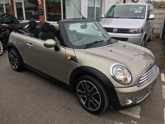 2010 10 MINI Convertible 1.6 Cooper 2dr