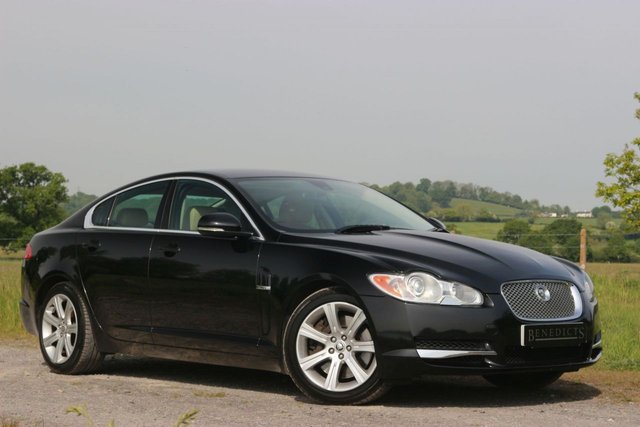2010 60 Jaguar Xf 3.0 V6 LUXURY 4d AUTO 240 BHP