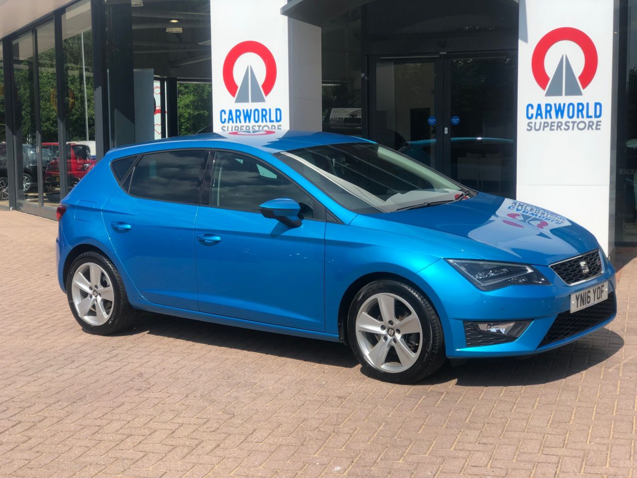 View our SEAT LEON
