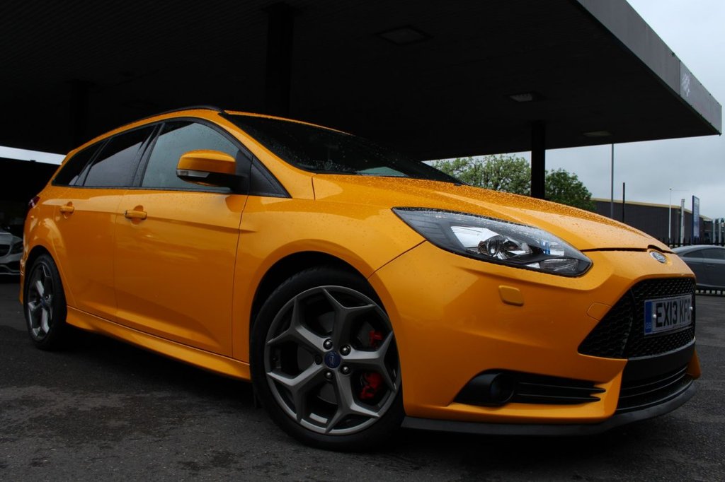 View our FORD FOCUS