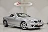 USED 2005 54 MERCEDES-BENZ SLK 55 AMG 5.4 SLK55 AMG 2d AUTO 356 BHP AIRSCARF/HARMON KARDON/COMMAND
