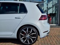 USED 2017 17 VOLKSWAGEN GOLF 2.0 GTI TSI DSG 5d AUTO 227 BHP 