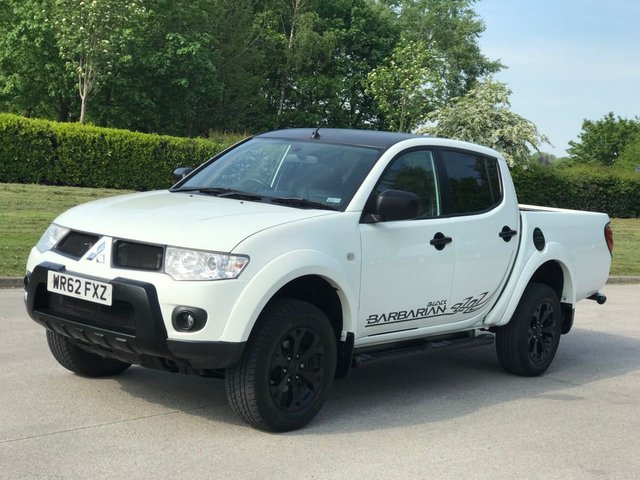 2012 62 Mitsubishi L200 2.5 DI-D 4X4 BARBARIAN BLACK LB DCB 1d 175 BHP