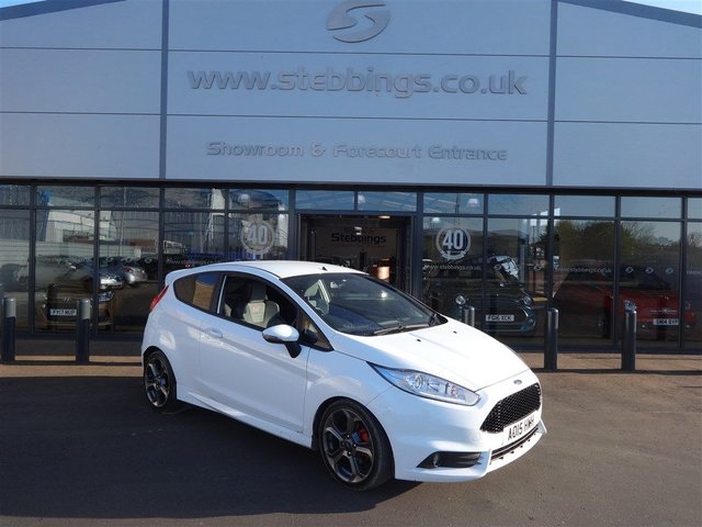 2015 15 FORD FIESTA 1.6 ST-2 3d 180 BHP