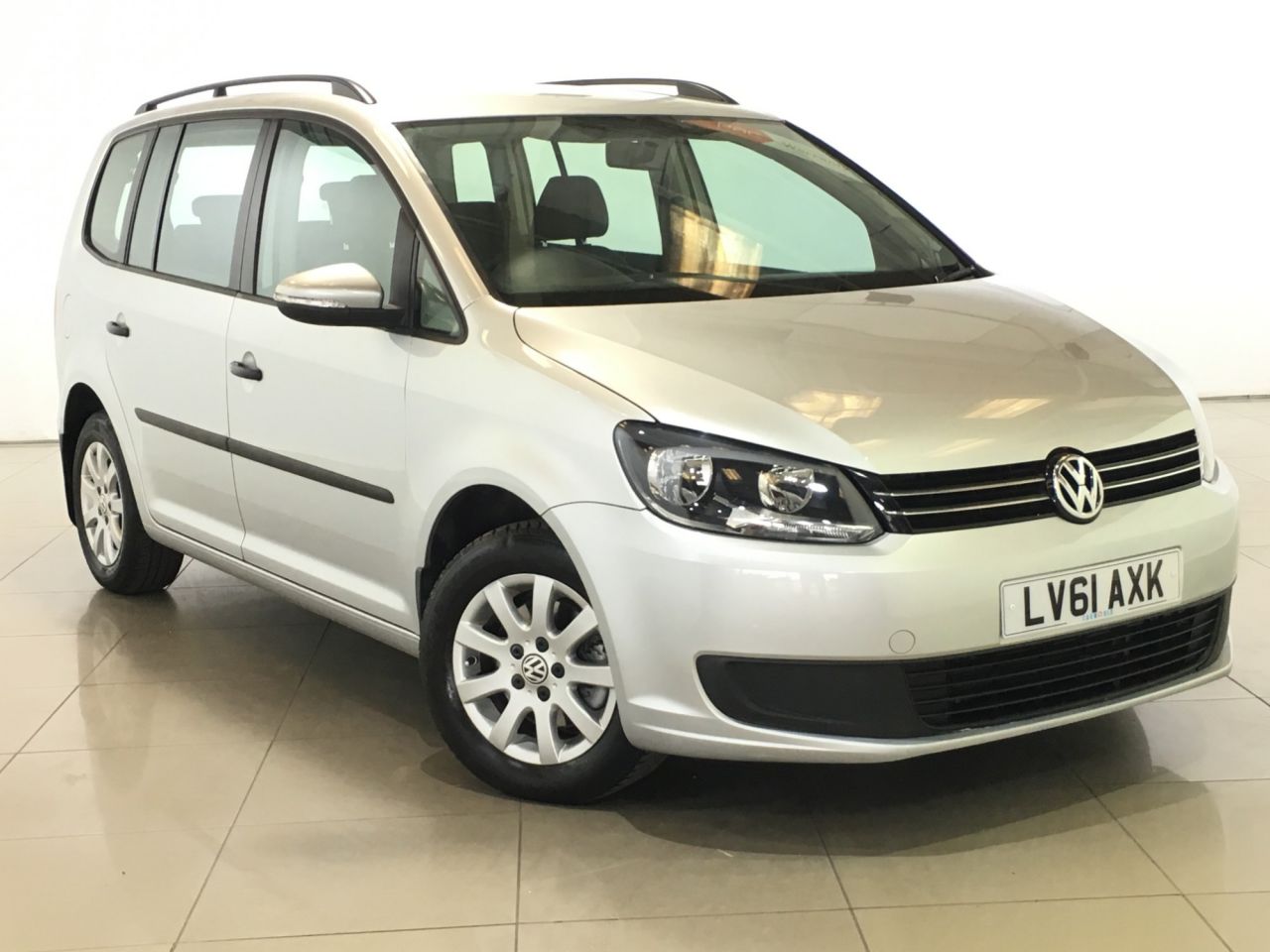 View our VOLKSWAGEN TOURAN
