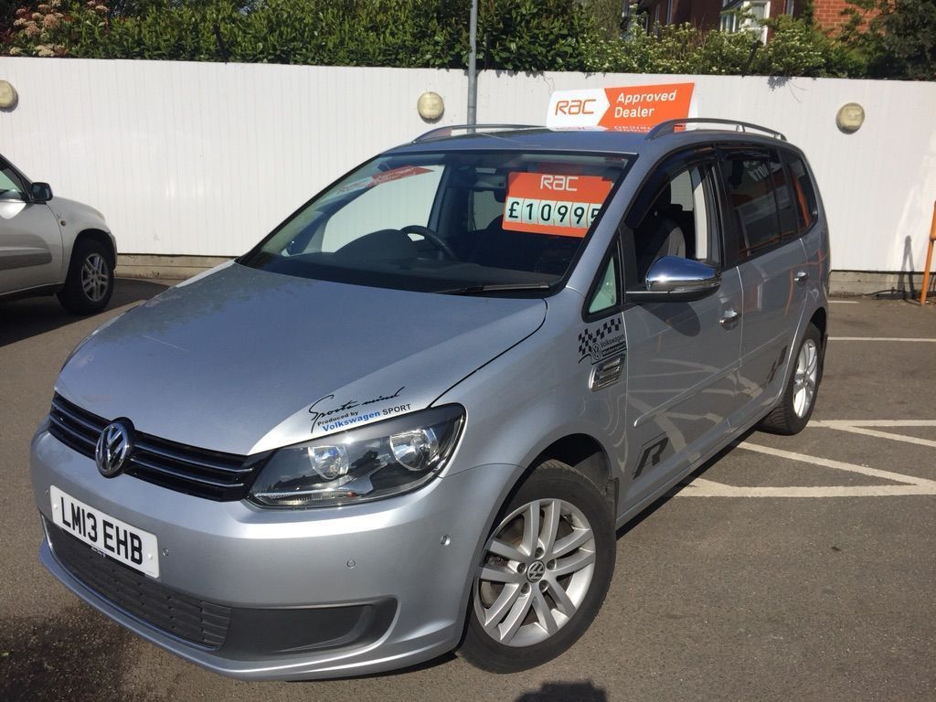 View our VOLKSWAGEN TOURAN
