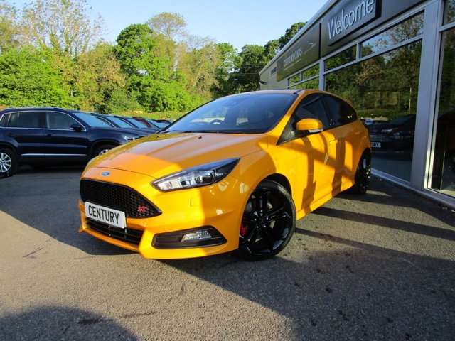 2017 17 Ford Focus 2.0 ST-3 5d 247 BHP