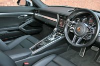 USED 2016 16 PORSCHE 911 3.0 CARRERA PDK 2d AUTO 364 BHP 