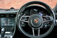 USED 2016 16 PORSCHE 911 3.0 CARRERA PDK 2d AUTO 364 BHP 