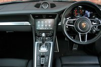 USED 2016 16 PORSCHE 911 3.0 CARRERA PDK 2d AUTO 364 BHP 