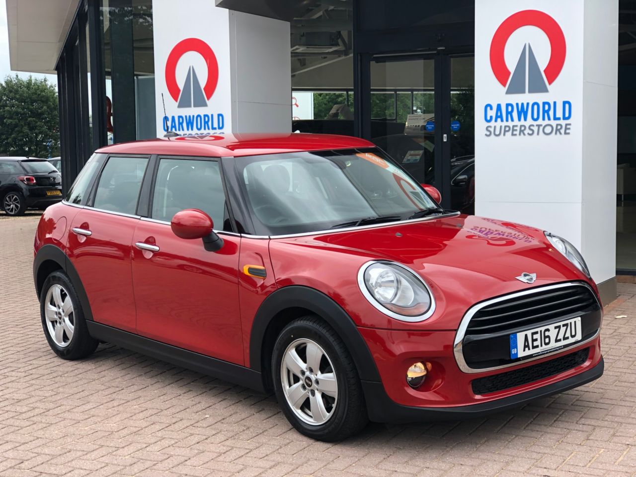 View our MINI HATCH COOPER
