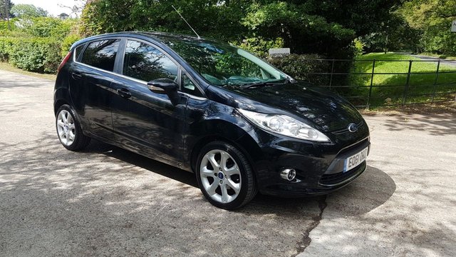 2011 61 Ford Fiesta 1.6 TITANIUM 5d 118 BHP