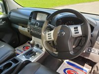 USED 2015 15 NISSAN NAVARA 3.0 OUTLAW DCI 4X4 SHR DCB 1d AUTO 228 BHP 