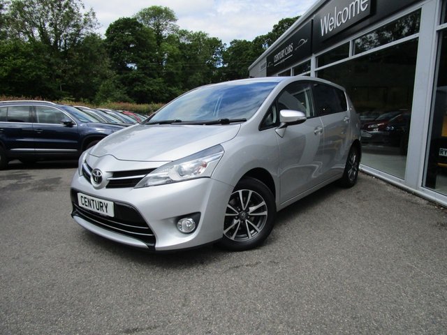 2013 63 Toyota Verso 2.0 ICON D-4D 5d 122 BHP