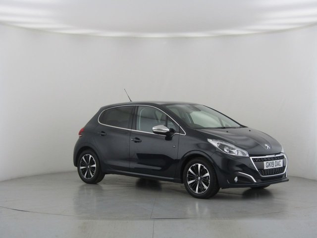 View our PEUGEOT 208