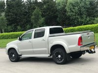 USED 2010 10 TOYOTA HI-LUX 2.5 HL3 4X4 D-4D DCB 1d 142 BHP FULL HISTORY+VERY RARE FULL LEATHER