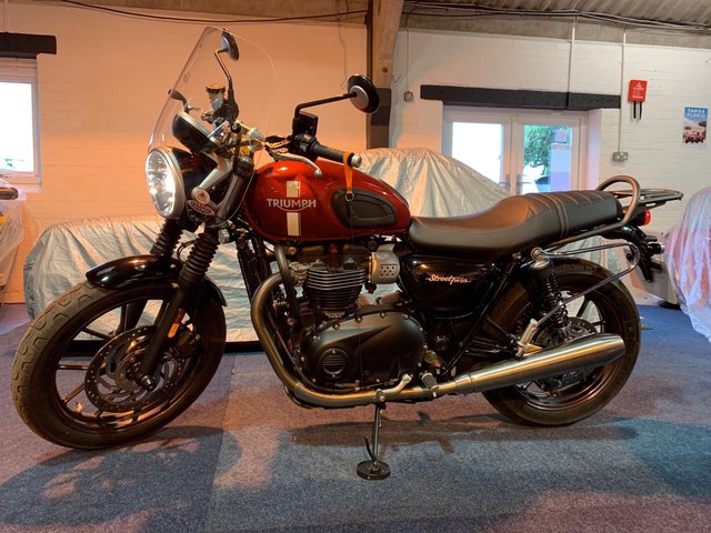 2016 16 Triumph Bonneville 900 STREET TWIN