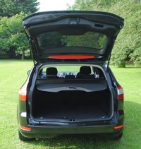 USED 2010 10 FORD MONDEO 2.0 TITANIUM TDCI 5d 140 BHP www.suffolkcarcentre.co.uk - Located at Reydon