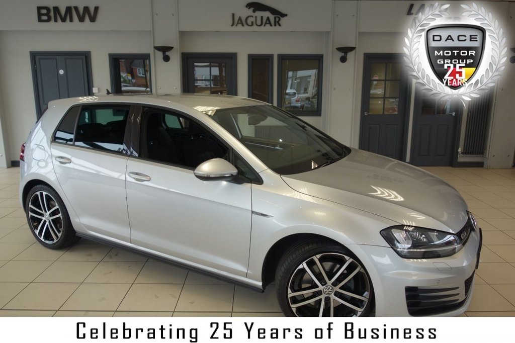 View our VOLKSWAGEN GOLF
