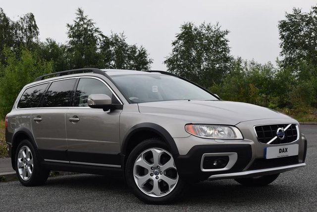 2011 11 Volvo Xc70 2.4 D5 SE LUX AWD 5d AUTO 202 BHP